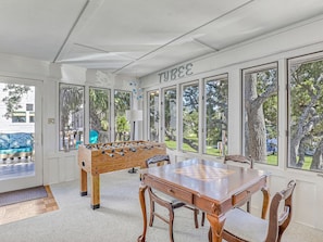 Spielezimmer