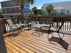Upper Level Deck