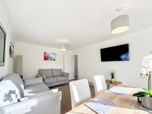 Living room/dining room | Seahorse Cottage, Cromer