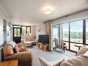 Living area | Frondeg, Aberaeron