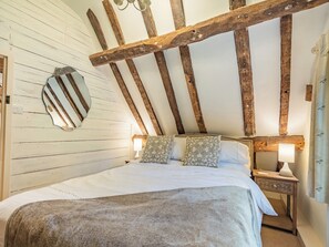 Double bedroom | The Cottage, Berrick Salome, near Wallingford