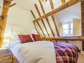 Double bedroom | The Cottage, Berrick Salome, near Wallingford