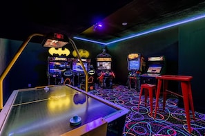 Spielezimmer