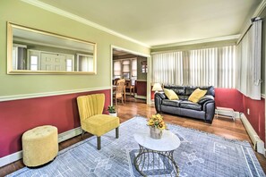 Living Room | Window A/C Unit