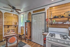 Studio | Entryway