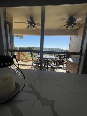 Kitchen Dining Area