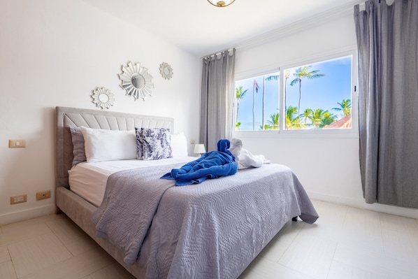 Start your mornings with stunning ocean views!