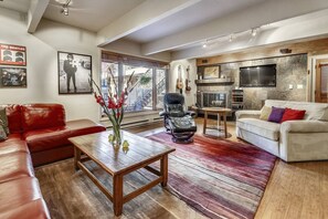 Ground-level unit, steps from downtown from patio