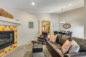 Front Living Room and Gas Fireplace