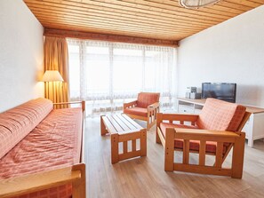 Meubles, Bâtiment, Table, Bois, Confort, Fenêtre, Sol, Ombre, Sol, Dur
