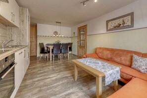 Ferienwohnung 1 (70qm ) mit Balkon-Fewo 1 (3)