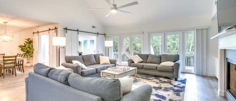 Hilton Head Island Vacation Rental | 5BR | 3.5BA | 2,114 Sq Ft | Stairs Required