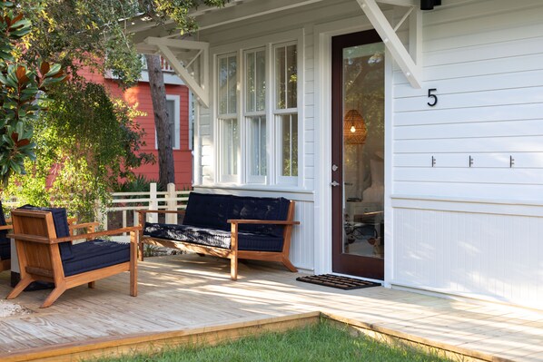 WELCOME TO THE GARDEN BUNGALOW AT THE COURT IN SEASIDE, FLORIDA