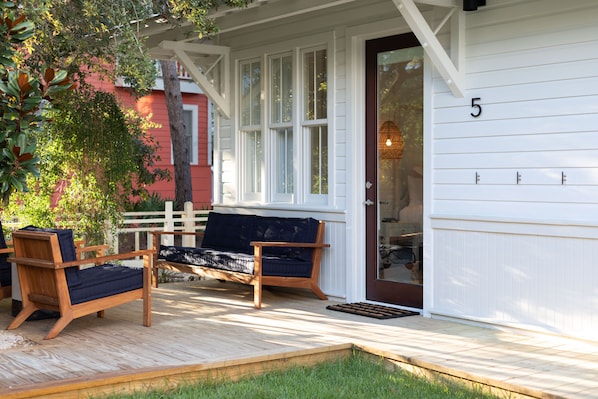 WELCOME TO THE GARDEN BUNGALOW AT THE COURT IN SEASIDE, FLORIDA
