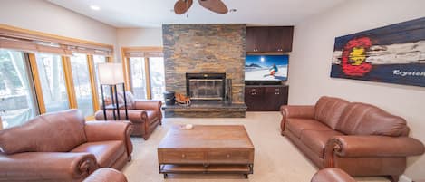 Fall in love with this amazing ski vacation condo!