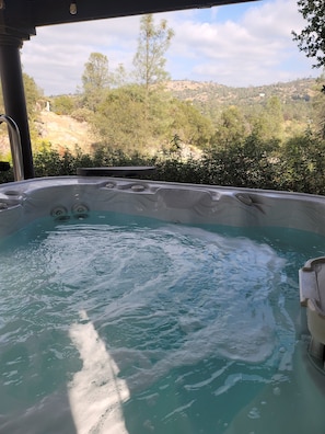 Bain à remous extérieur