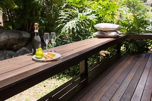 Secluded courtyard to enjoy some peace and quiet