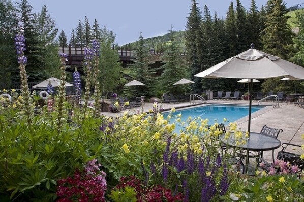 Vail Lion Square