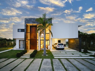 Picture of villa