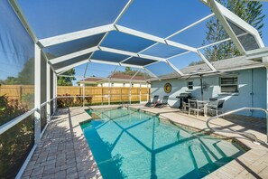 Enclosed Pool | Heated Pool | Gas Grill