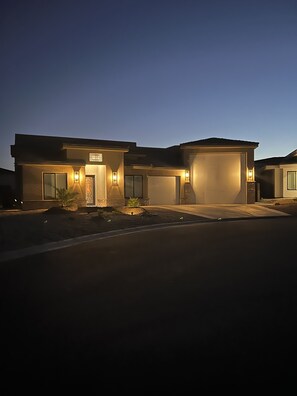 Stately location on private cul-de-sac