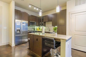 Fully Equipped Modern Kitchen