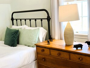 Second bedroom with queen and full beds