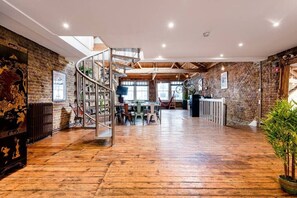 The stairwell to the main bedrooms