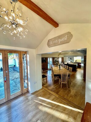 Hallway entrance to Dining area