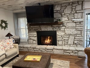 Gas fireplace