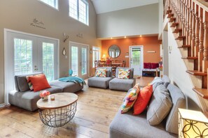 Relax with friends and family in this warm and comfort living room.
