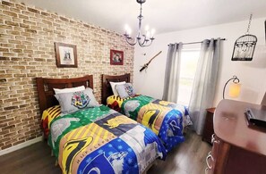 Bedroom 2 - 2 Twin Harry Potter