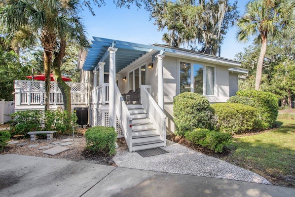 The covered porch welcomes you in!