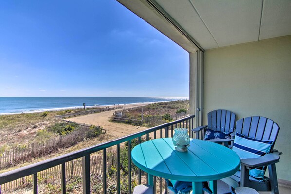 Ocean City Vacation Rental | 1BR | 1.5BA | 601 Sq Ft | Stairs Required to Enter