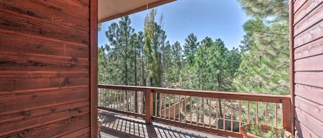 Ruidoso Vacation Rental | 2BR | 2.5BA | Stairs Required for Entry | 1,218 Sq Ft