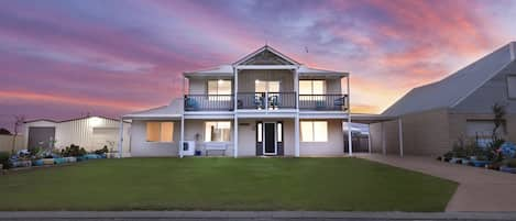 Lancelin By The Dunes - your home away from home