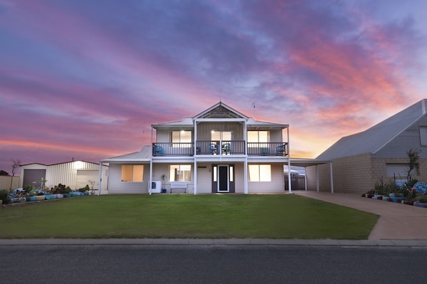Lancelin By The Dunes - your home away from home