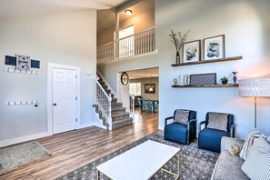 Sitting Room | Main Floor