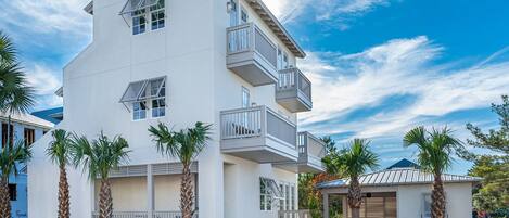 New Luxury 4BR in the heart of Seacrest Rosemary Alys 30A