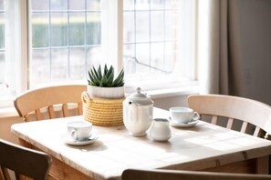 Have a hot cup of tea in this beautiful sunny ambiance