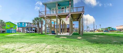 Beautiful new construction, just minutes from the Surfside pedestrian beach