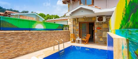 Beautiful villa with private pool and terrace