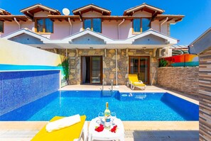 Beautiful villa with private pool and terrace