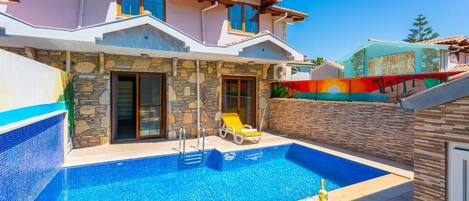 Beautiful villa with private pool and terrace