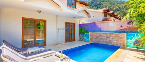 Beautiful villa with private pool and terrace