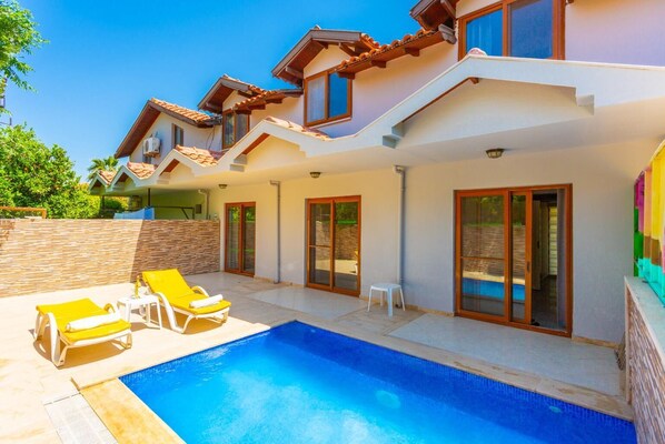 Beautiful villa with private pool and terrace