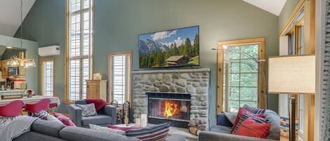 Great Room - Wood burning fireplace (wood provided), 65 inch smart TV with cable