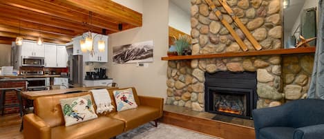 Winterwood 10 - a SkyRun Steamboat Property - Welcome to Winterwood! Your cozy mountain home away from home!