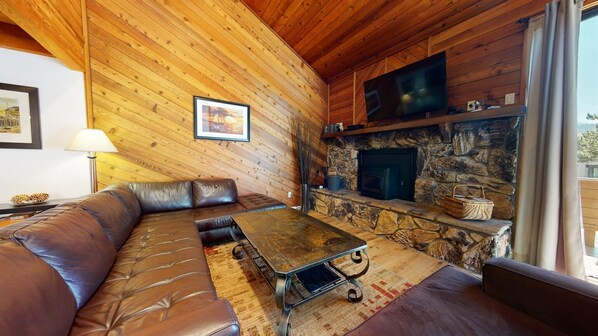 Living Room, Indoors, Room, Flooring, Couch