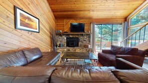 Living Room, Room, Indoors, Couch, Furniture
